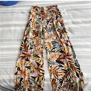 Billabong High Slit Pants 🌺🌺🌺